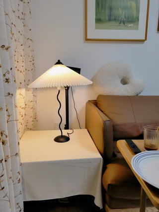 Squiggle Table Lamp Arkstarhome