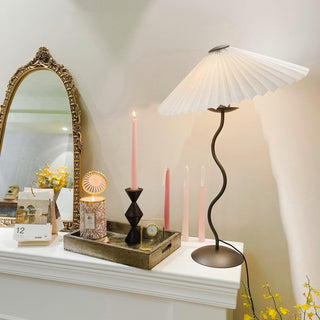 Squiggle Table Lamp Arkstarhome