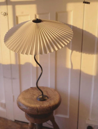 Squiggle Table Lamp Arkstarhome