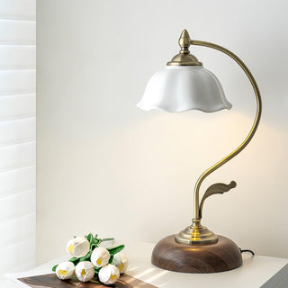 Vintage Laiton Table Lamp Arkstarhome