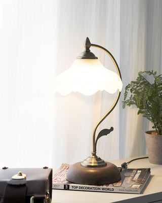Vintage Laiton Table Lamp Arkstarhome