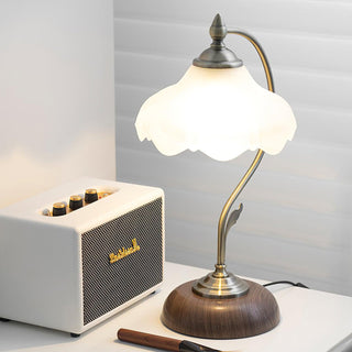 Vintage Laiton Table Lamp Arkstarhome